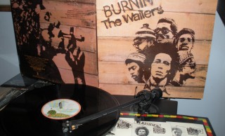 ♪16 Stir It Up